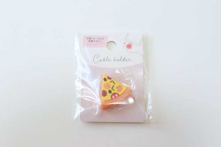 ダイソーのケーブルホルダー たべものモチーフのパッケージ