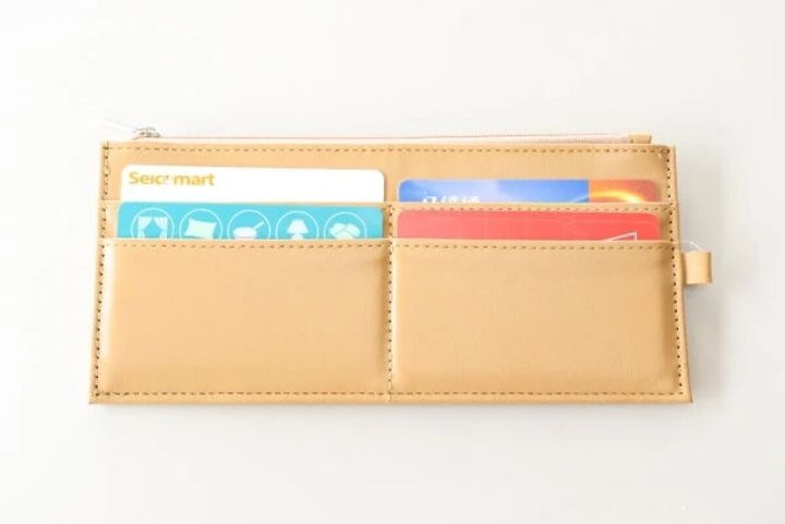 ダイソー スリムウォレットケース