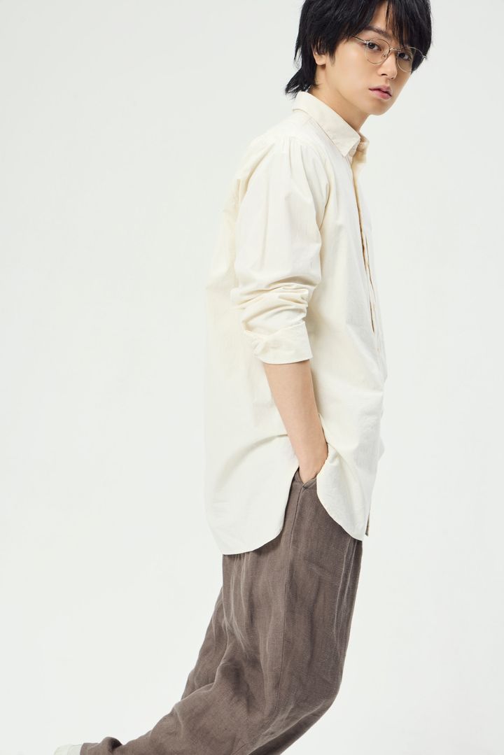 舞台『四畳半神話大系』主演の伊野尾慧 width=