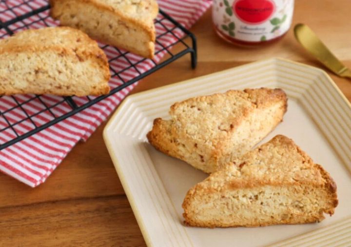 いちごとクリームチーズのスコーン