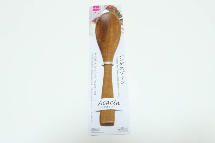 ダイソーのレンゲスプーン アカシアのパッケージ