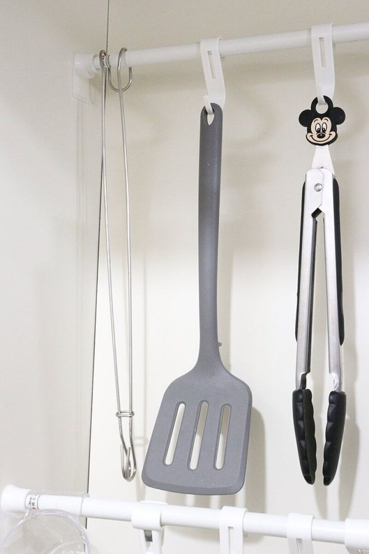 セリア ハンギングステンレススポンジトング 35cm 収納