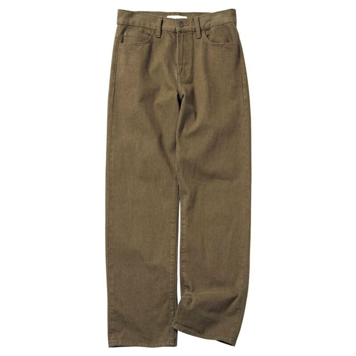 ストレートジーンズ￥4,990（ユニクロ アンド ジェイ ダブリュー アンダーソン／ユニクロ）