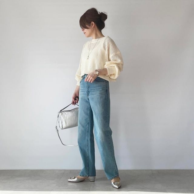 GU「ハイライズストレートジーンズ」