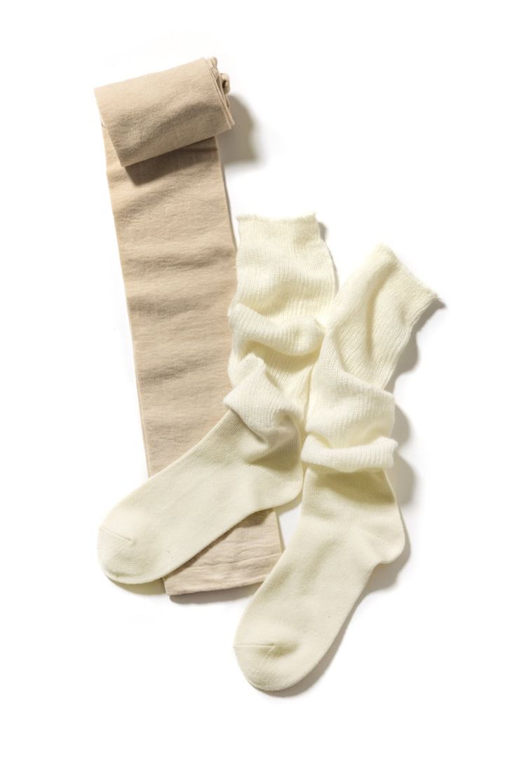 レギンス¥5,280／中川政七商店（中川政七商店 渋谷店）、靴下¥1,760／靴下屋（タビオ）