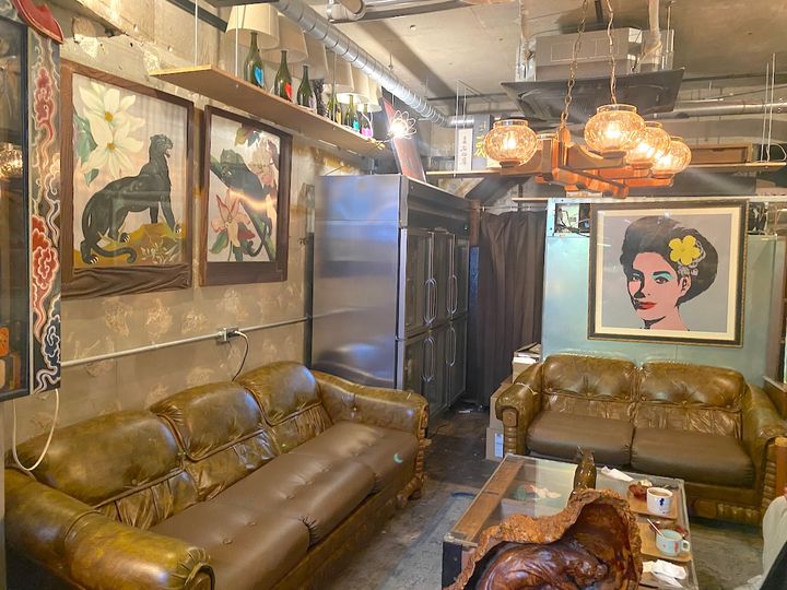 「マーメイドコーヒーロースターズ」地下1階 1