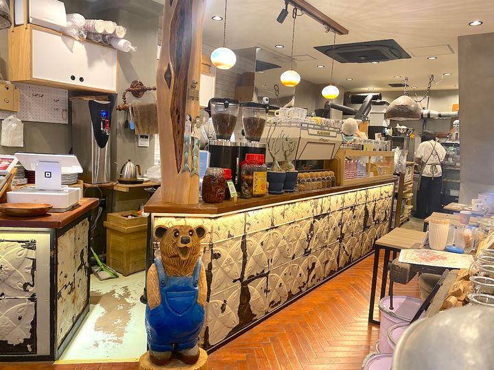「マーメイドコーヒーロースターズ」1階 1