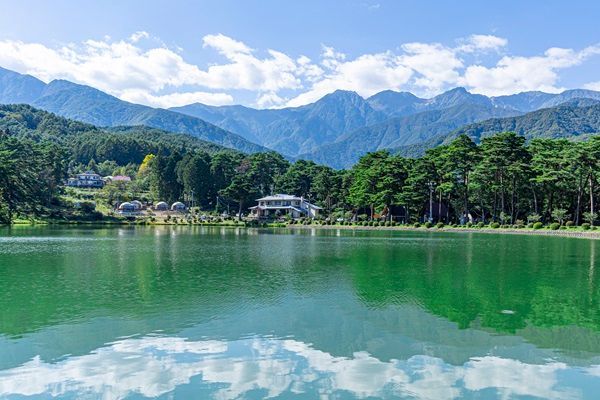 【長野県飯島町】グランピング施設「アルプスBASE」に「季節限定いちご狩りプラン」「学割プラン」登場