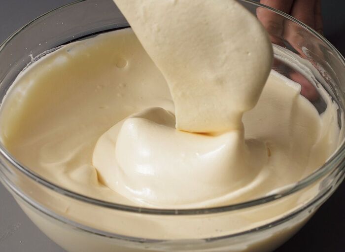 【オイルなし】ふわっふわ！本当に美味しい「プレーンシフォンケーキ」の作り方。卵のコクとホワイトチョコレートのミルキーな味わいです