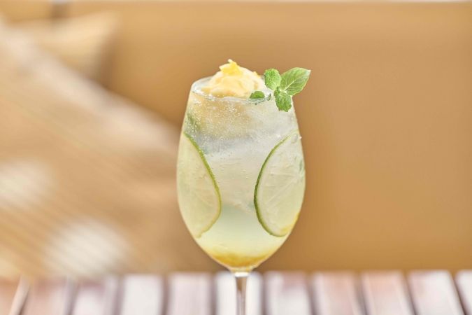 GRANADA SUITE on A TABLE（グラナダスィート オン ア ターブル）里山レモンのクリームソーダ