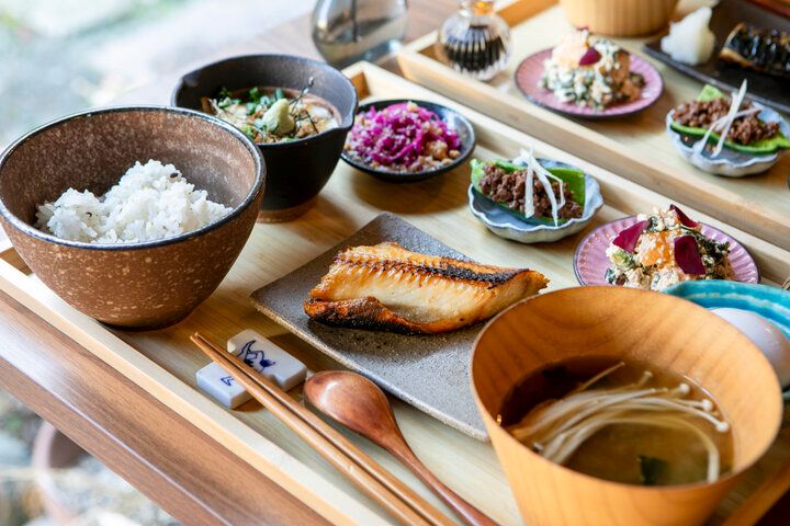 鎌倉の古民家で朝ごはん♪定食屋「大まちや」で迎える穏やかな朝