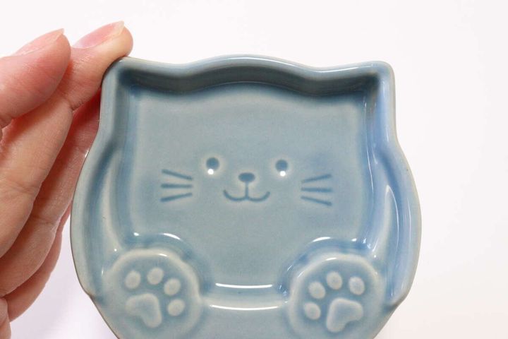 セリアの箸置きプレート 肉球ねこの正面