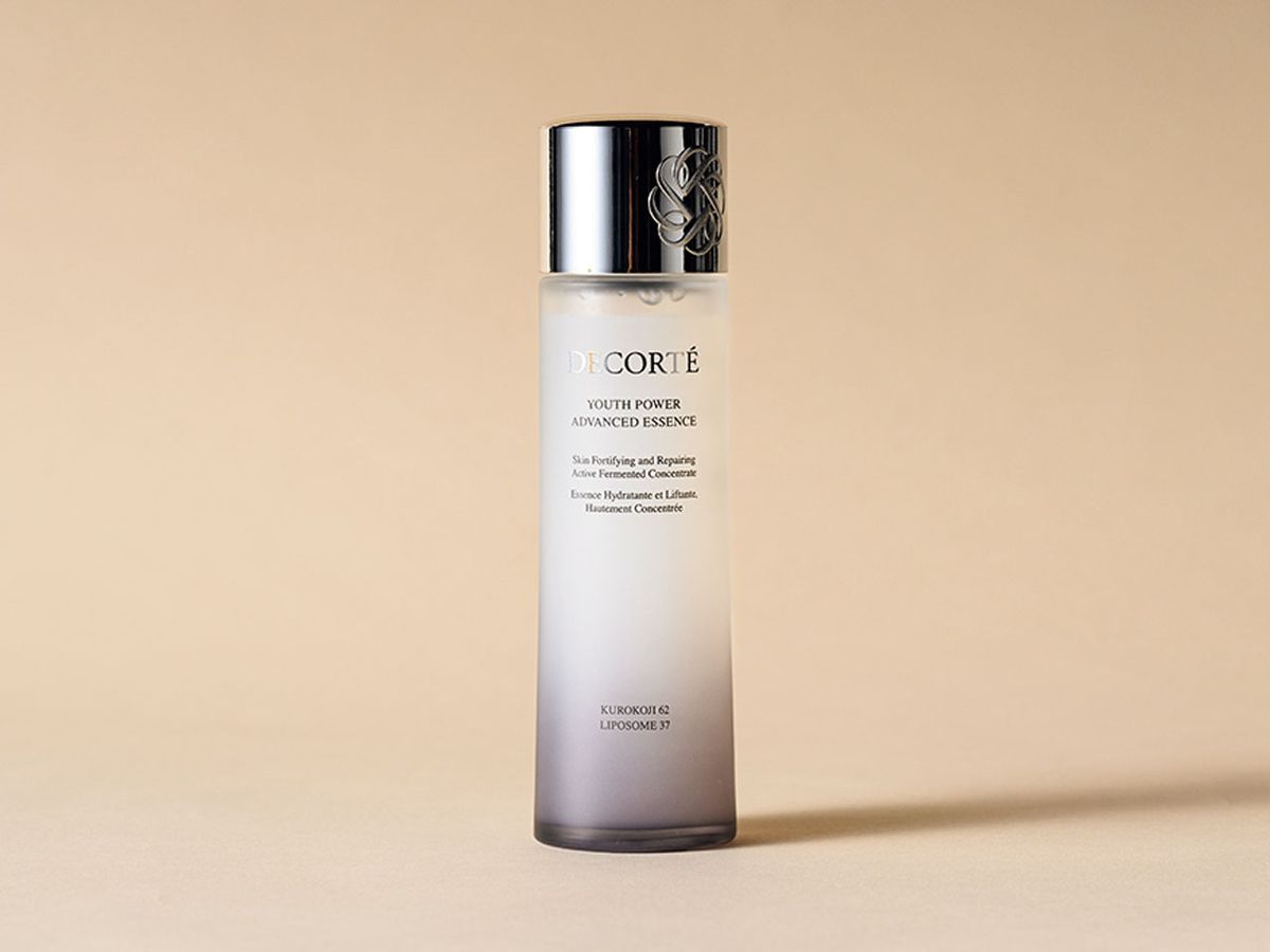 これよこれ！」と歓声が上がる。コスメデコルテの“旬の化粧水”が、渡