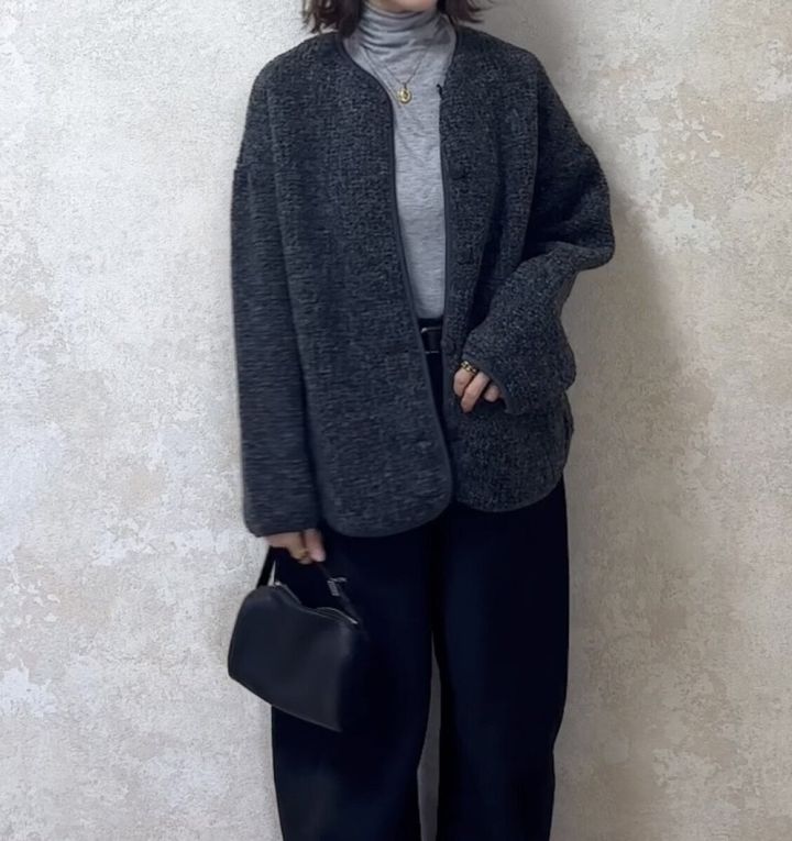 ユニクロボアフリースリラックスカーディガン Mサイズ丈感 正面