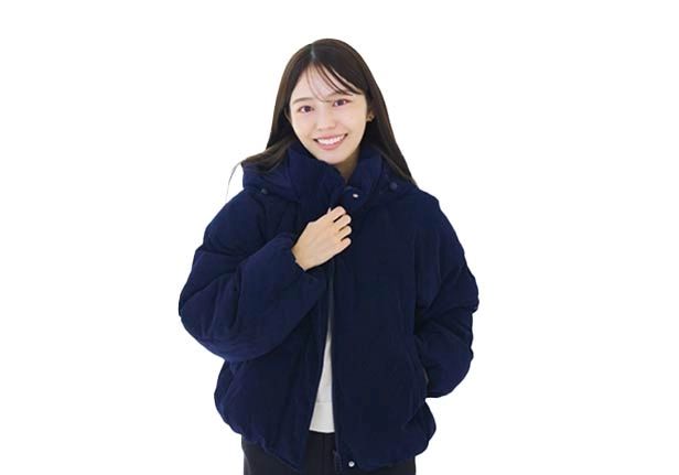 ウォームパデッドコー デュロイブルゾンを着た佐野さん