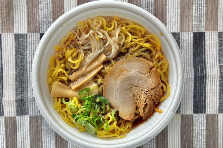 ファミマの「さっぽろ純連監修 正油ラーメン」