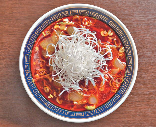 元祖 勝浦式坦々麺江ざわ 担々麺970円