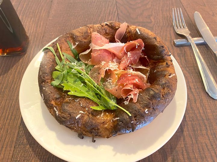 「i2 tomigaya」生ハムとブッラータチーズ