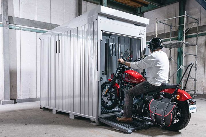 【バイク盗難対策】敷地内でも危ない！愛車を守る「防犯ガレージ」厳選3モデルを比較