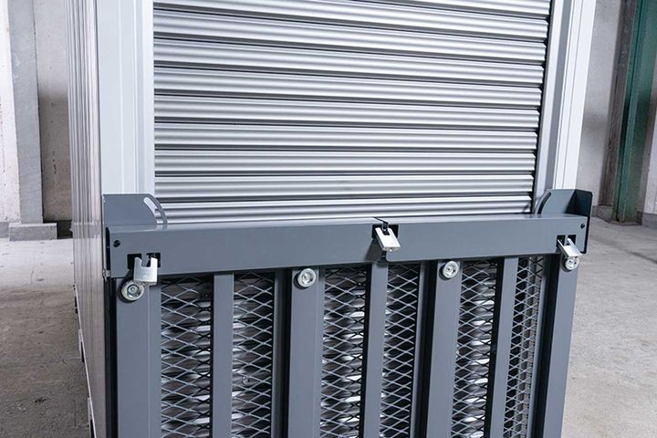 【バイク盗難対策】敷地内でも危ない！愛車を守る「防犯ガレージ」厳選3モデルを比較