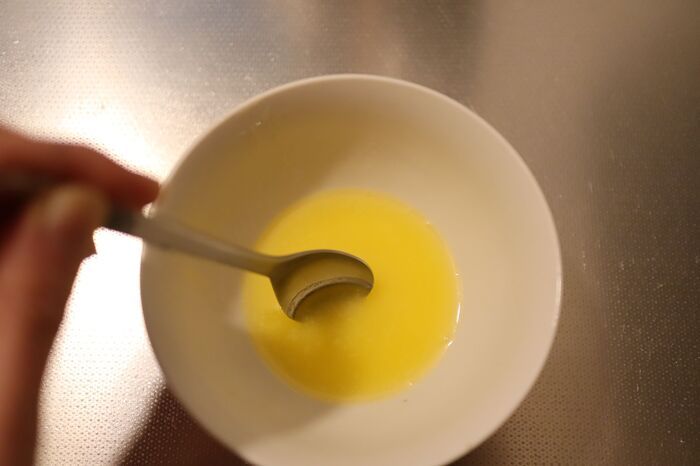 まさかの裏ワザ！無塩バターはわざわざ買わなくても有塩バターから作れる☆【やってみた】