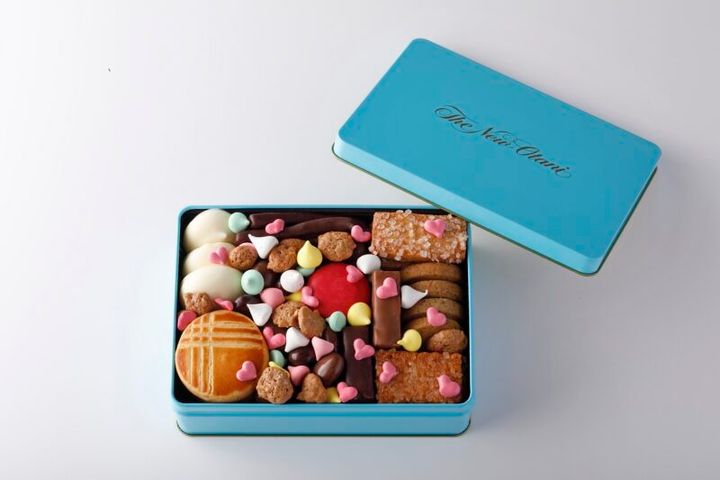 「SATSUKIチョコレート＆クッキー(M) 6912円 （ホテルニューオータニ）