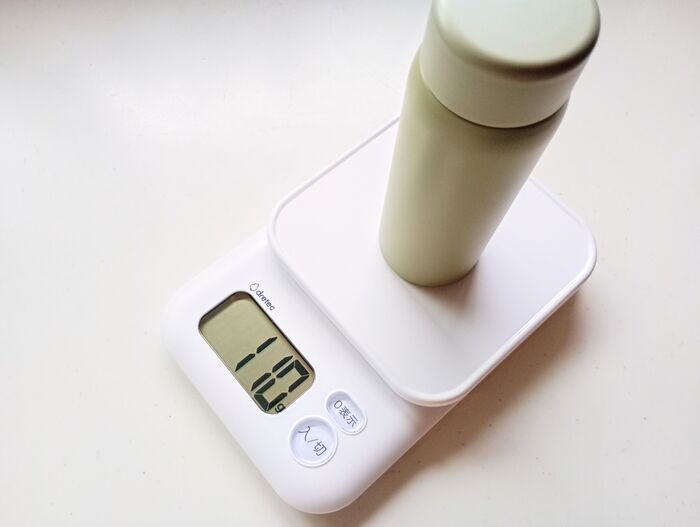 ポケットに入る『ミニ水筒』が万能選手でした！つい1本欲しくなる便利な使い道♡