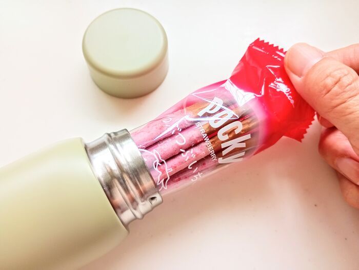 ポケットに入る『ミニ水筒』が万能選手でした！つい1本欲しくなる便利な使い道♡