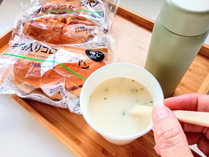 ポケットに入る『ミニ水筒』が万能選手でした！つい1本欲しくなる便利な使い道♡