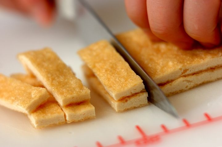 カブと油揚げと昆布の煮物の下準備2