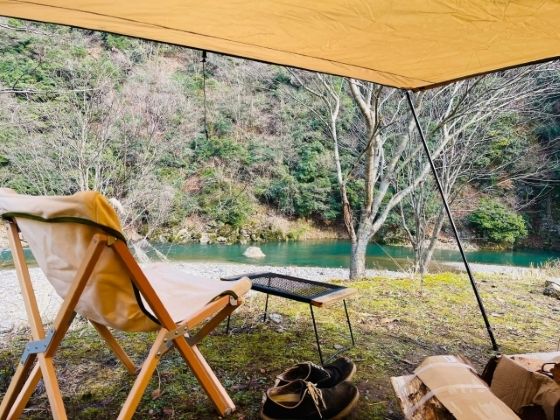 女子ソロの夜、正直こわい…不安を減らす“テント配置と明かり”の正解とは？