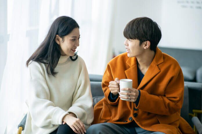 今日から使える！【男女別】モテる会話術10選