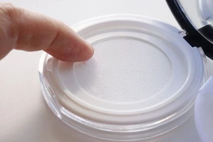 ダイソー ミラー付きパウダーケース パフ1Pセット