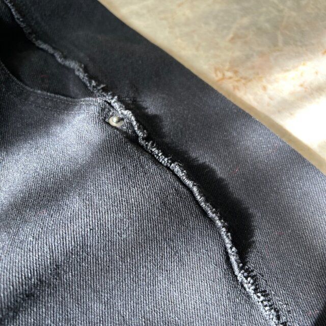 ウィメンズフレイサイドワイドデニムパンツの生地感