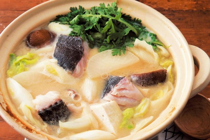 魚をたっぷり食べられる！【ご当地鍋レシピ】3選「ねぎま鍋／たらの粕汁鍋／ぶりしゃぶ」