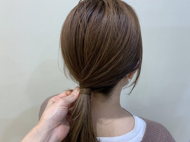 「ひとつ結び」の簡単アレンジ
