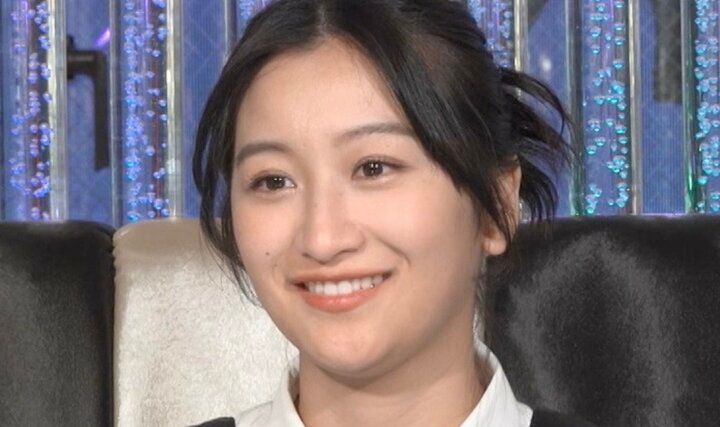 【写真・画像】“胸の大きさがコンプレックスだった”グラドル榎原依那（28）、身近な”14才の母”について証言「中学に来ていた」 1枚目