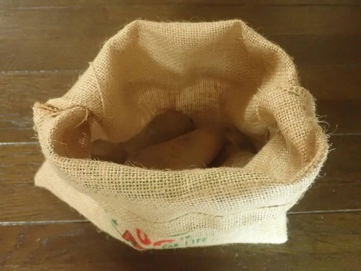 DAISO(ダイソー)：ジュートベジタブルストッカー(25×30cm)