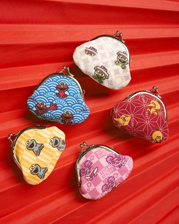 「がま口ミニコインポーチ」(各2530円)