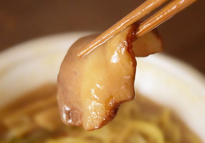 具材ひとつひとつからも強いこってり感を楽しめます