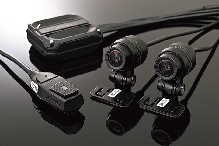 駐車中こそ本領発揮。駐車監視機能付きドライブレコーダーで愛車の「もしも」を記録する