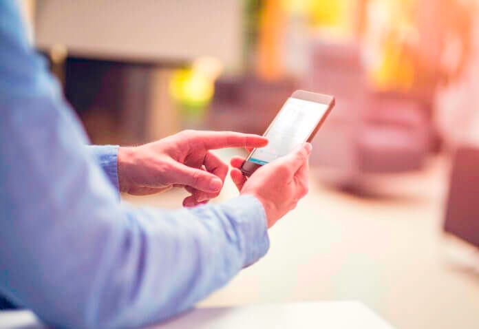 会えない時間を大事にして愛を深める方法とは