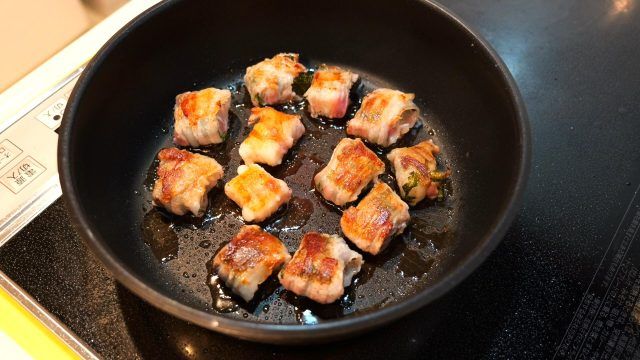 フライパンで焼く豚しそ餅