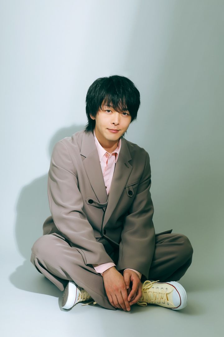 中村倫也「汗をかかずにお金をもらうのが怖い」 “容易な成功”への抵抗と仕事の美学 width=