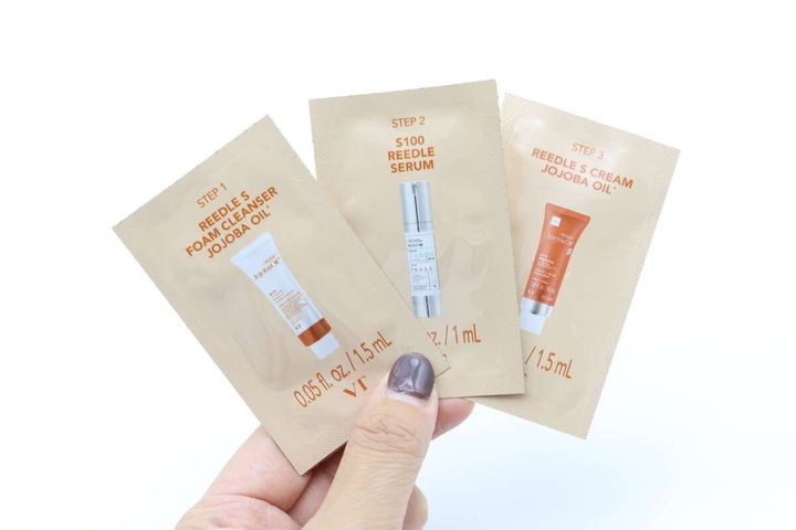 ダイソーのVTリードルSトライアル3ステップキット（ホホバオイル）のビジュアル