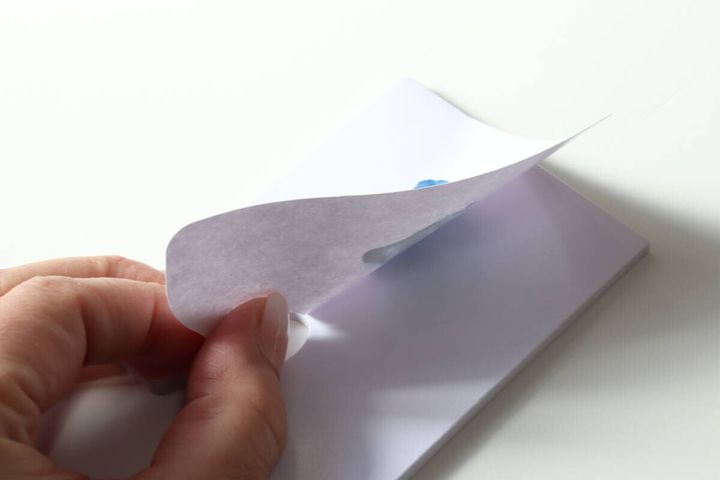 セリア 使い捨てペーパーパレット 30枚入り めくる