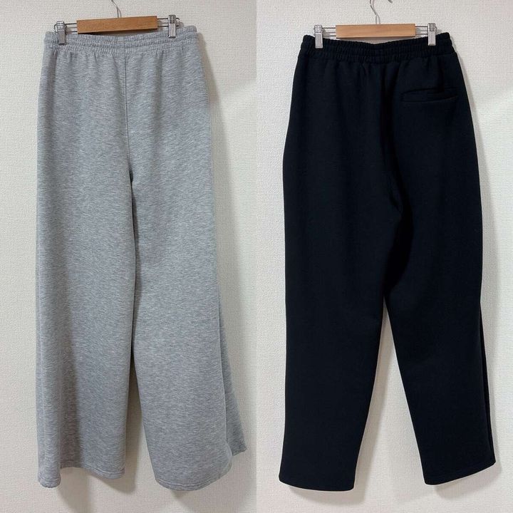 GUパフスウェットバギーパンツとパフスウェットキャロットパンツの背面