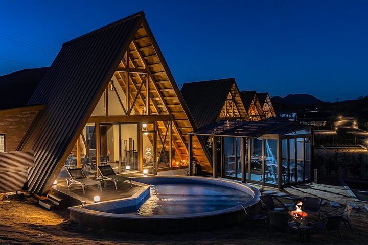 グランピングB&V富士山河口湖 スイートヴィラ