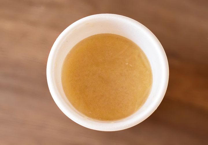 具材は下のほうに沈んでいるため、ぱっと見では具だくさんな印象はあまりありません。