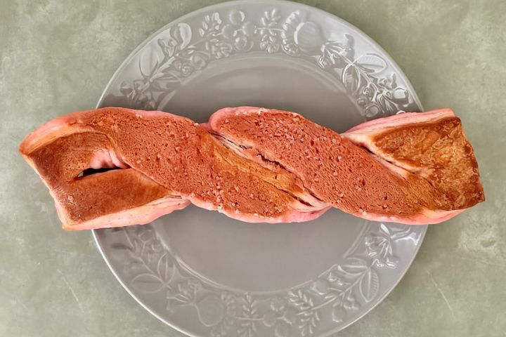 「食感が良い」「めっちゃ美味い」【セブン】いちごが香るデニッシュ登場